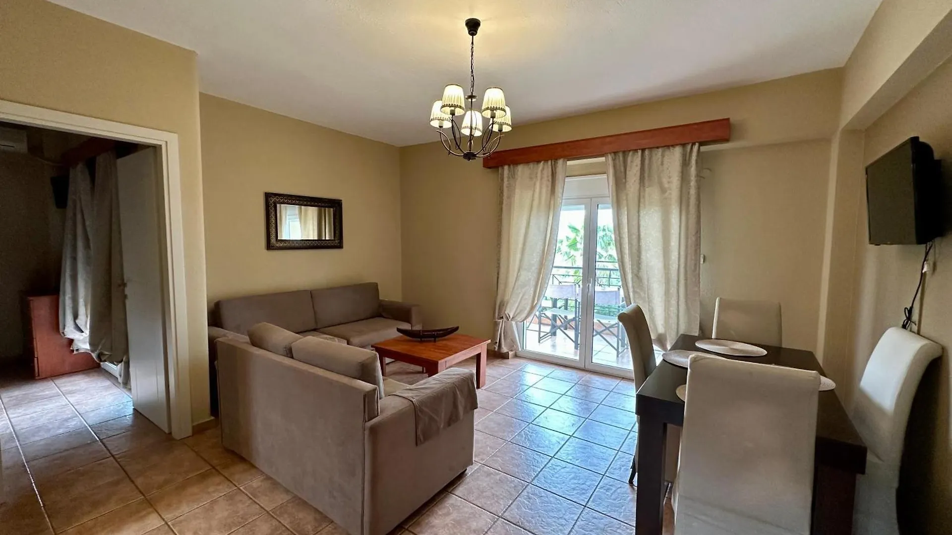Ξενοδοχείο με διαμερίσματα Agrili Apartments & Rooms Ελιά