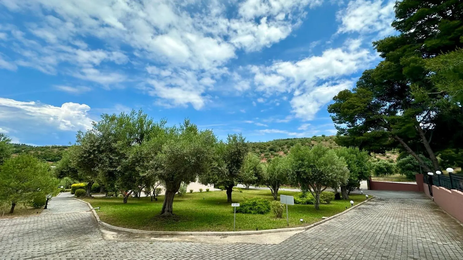Agrili Apartments & Rooms Ελιά Ξενοδοχείο με διαμερίσματα