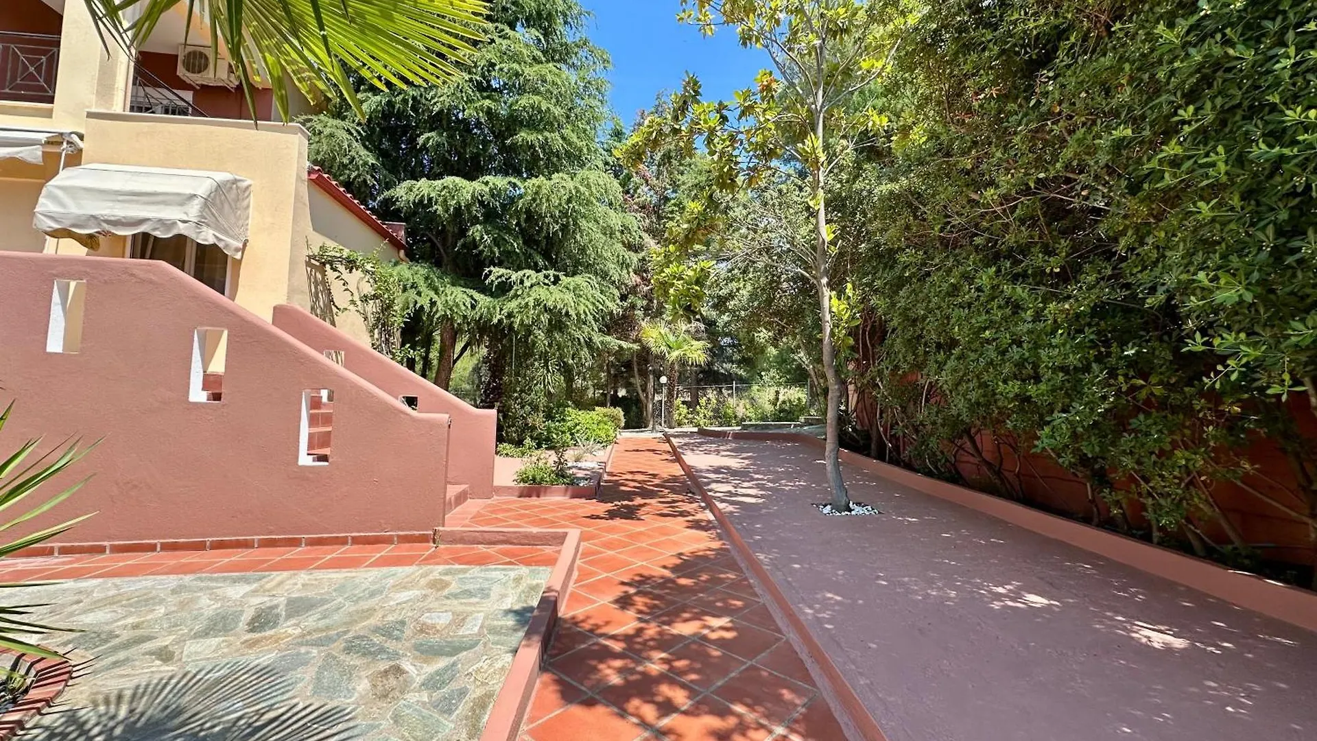 Agrili Apartments & Rooms Ελιά 3*,  Ελλάδα