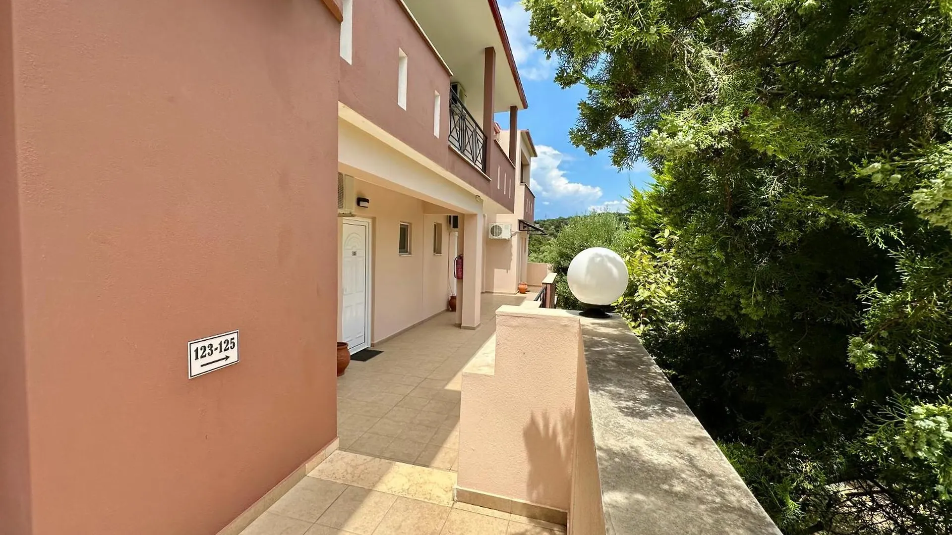 Agrili Apartments & Rooms Ελιά Ξενοδοχείο με διαμερίσματα