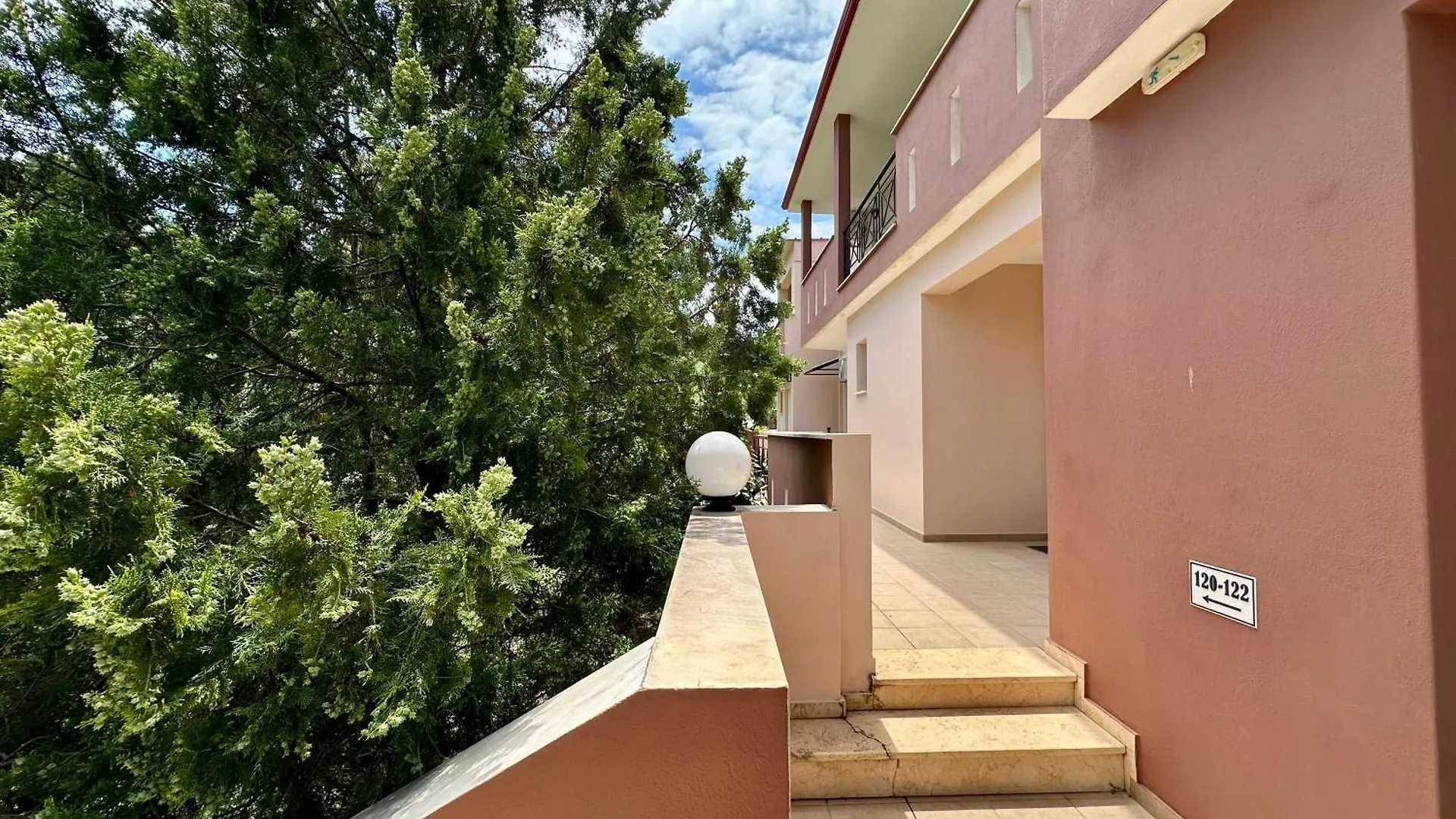 Agrili Apartments & Rooms Ελιά 3*,  Ελλάδα
