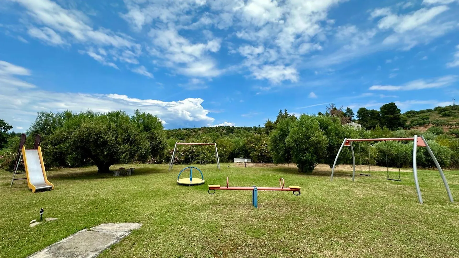 *** Ξενοδοχείο με διαμερίσματα Agrili Apartments & Rooms Ελιά Ελλάδα