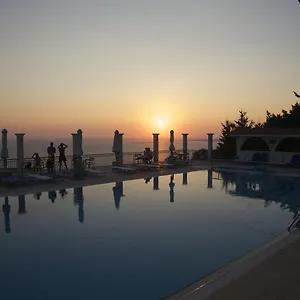 Mouikis Sun Village 3*, Λακήθρα Ελλάδα